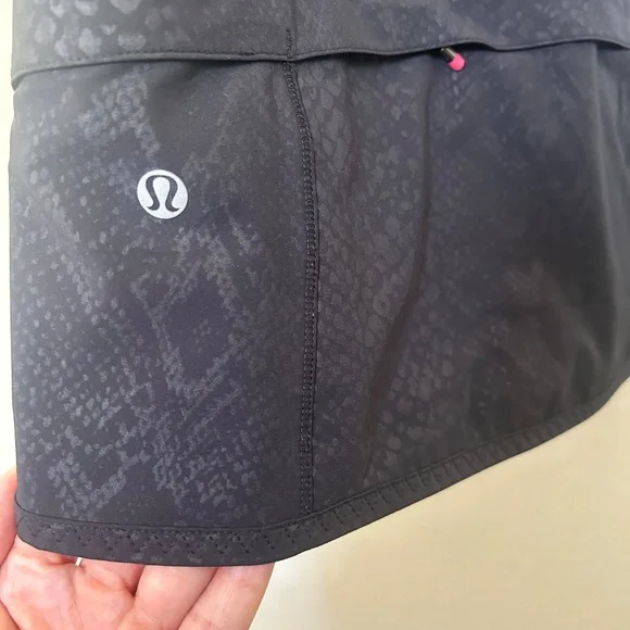 Lululemon Light Speed Vest size 10 - Picture 9 of 10